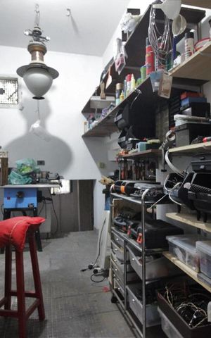 Casa à venda com 750m², 4 quartos e 6 vagasOficina