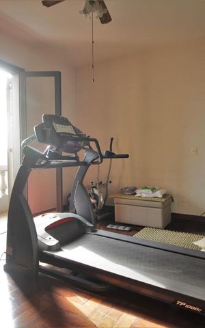 Casa à venda com 750m², 4 quartos e 6 vagasSuíte 2