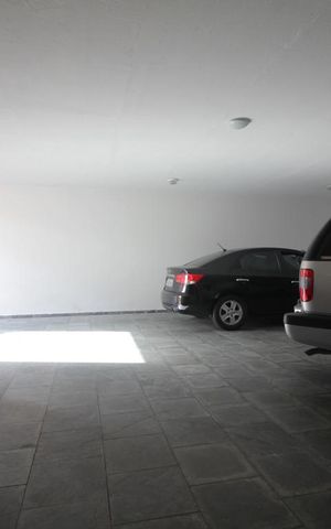Casa à venda com 750m², 4 quartos e 6 vagasGaragem