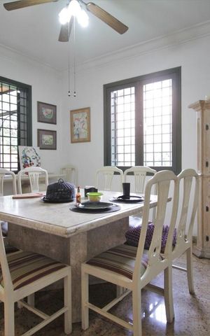 Casa à venda com 750m², 4 quartos e 6 vagasCopa
