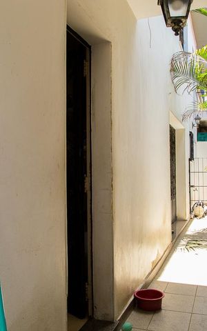 Casa à venda com 216m², 4 quartos e 3 vagasQuintal - Corredor