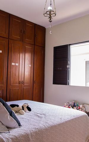 Casa à venda com 216m², 4 quartos e 3 vagasSuíte 1