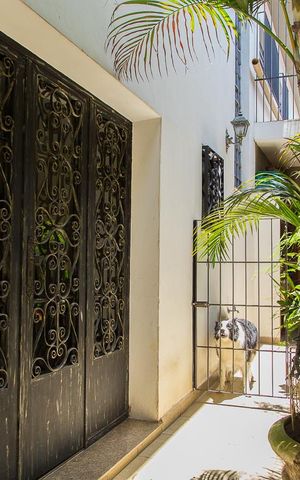 Casa à venda com 216m², 4 quartos e 3 vagasQuintal - Corredor