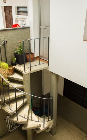 Casa à venda com 216m², 4 quartos e 3 vagasVista da suíte 1