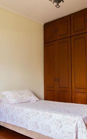 Casa à venda com 216m², 4 quartos e 3 vagasSuíte 2