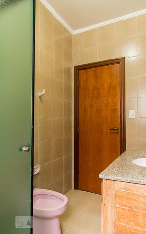 Casa à venda com 216m², 4 quartos e 3 vagasBanheiro da suíte 2