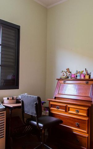 Casa à venda com 216m², 4 quartos e 3 vagasQuarto 2