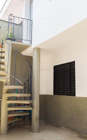 Casa à venda com 216m², 4 quartos e 3 vagasQuintal