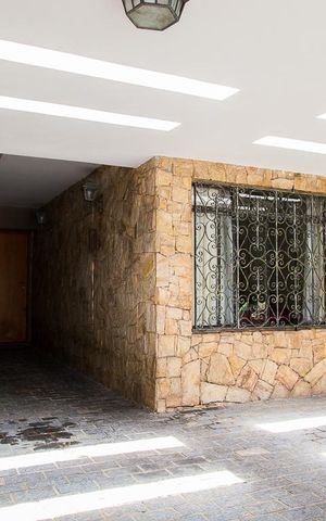 Casa à venda com 216m², 4 quartos e 3 vagasGaragem