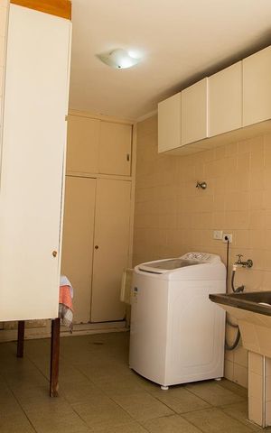 Casa à venda com 216m², 4 quartos e 3 vagasÁrea de serviço