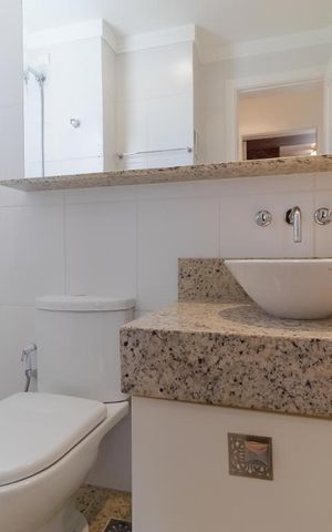 Apartamento para alugar com 73m², 3 quartos e 2 vagas Apartamento para alugar com 73m², 3 quartos e 2 vagasBanheiro