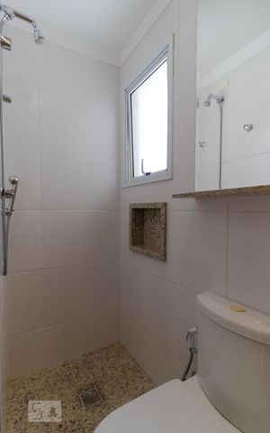 Apartamento para alugar com 73m², 3 quartos e 2 vagas Apartamento para alugar com 73m², 3 quartos e 2 vagasBanheiro