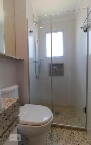 Apartamento para alugar com 73m², 3 quartos e 2 vagas Apartamento para alugar com 73m², 3 quartos e 2 vagasBanheiro da Suíte