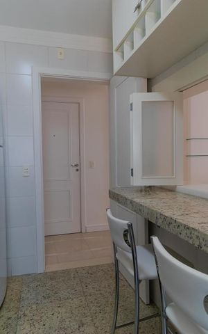 Apartamento para alugar com 73m², 3 quartos e 2 vagas Apartamento para alugar com 73m², 3 quartos e 2 vagasCozinha