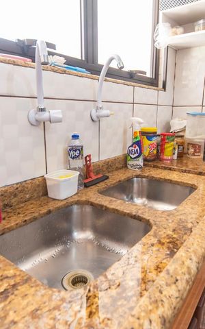 Casa à venda com 345m², 4 quartos e 3 vagas Casa à venda com 345m², 4 quartos e 3 vagasPia