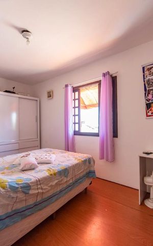 Casa à venda com 345m², 4 quartos e 3 vagas Casa à venda com 345m², 4 quartos e 3 vagasQuarto 1