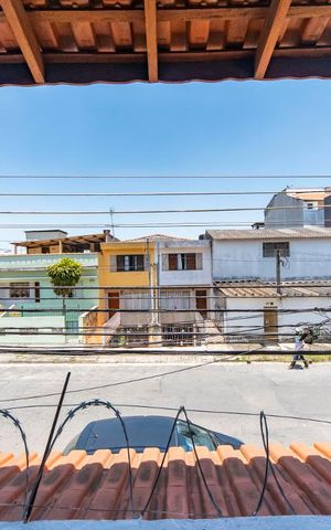 Casa à venda com 345m², 4 quartos e 3 vagas Casa à venda com 345m², 4 quartos e 3 vagasVista da Varanda da Sala