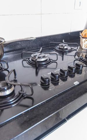 Casa à venda com 345m², 4 quartos e 3 vagas Casa à venda com 345m², 4 quartos e 3 vagasCooktop