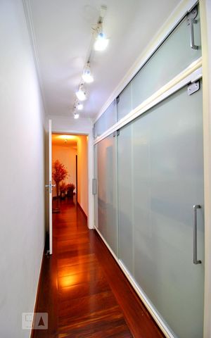 Apartamento à venda com 195m², 4 quartos e 4 vagasCorredor