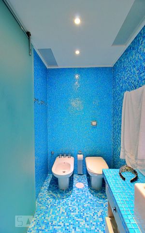 Apartamento à venda com 195m², 4 quartos e 4 vagasBanheiro da Suíte 2
