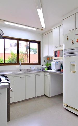 Apartamento à venda com 195m², 4 quartos e 4 vagasCozinha
