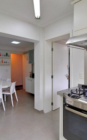Apartamento à venda com 195m², 4 quartos e 4 vagasCozinha