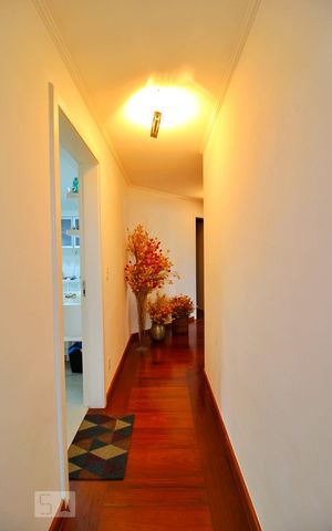 Apartamento à venda com 195m², 4 quartos e 4 vagasCorredor