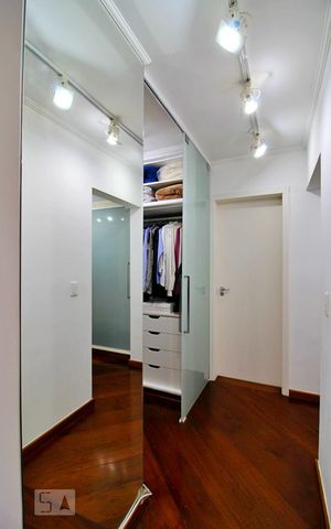 Apartamento à venda com 195m², 4 quartos e 4 vagasSuíte 1