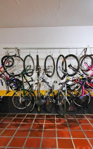 Apartamento à venda com 195m², 4 quartos e 4 vagasÁrea Comum - Bicicletário 