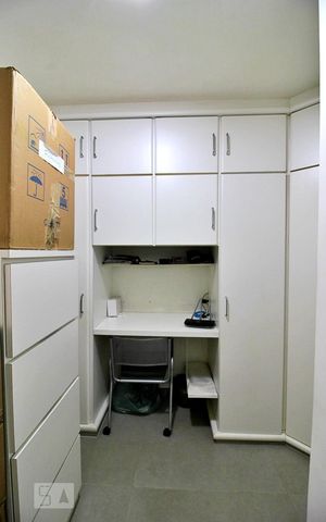 Apartamento à venda com 195m², 4 quartos e 4 vagasQuarto de Serviço