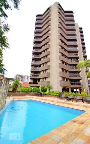Apartamento à venda com 195m², 4 quartos e 4 vagasPiscina