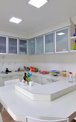 Apartamento à venda com 195m², 4 quartos e 4 vagasCopa