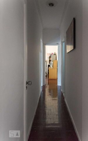 Apartamento para alugar com 124m², 3 quartos e sem vaga Apartamento para alugar com 124m², 3 quartos e sem vagaCorredor