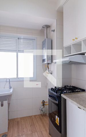 Apartamento à venda com 45m², 2 quartos e 1 vagaCozinha e área de serviço