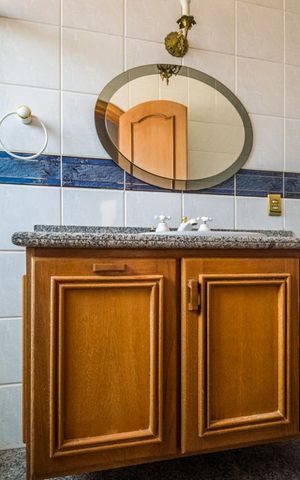 Casa à venda com 700m², 5 quartos e 6 vagas Casa à venda com 700m², 5 quartos e 6 vagasBanheiro da Suíte 4