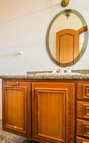 Casa à venda com 700m², 5 quartos e 6 vagas Casa à venda com 700m², 5 quartos e 6 vagasSuíte 2