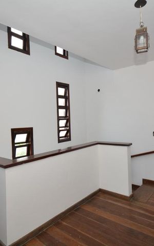 Casa à venda com 315m², 4 quartos e 1 vagaHall dos Quartos