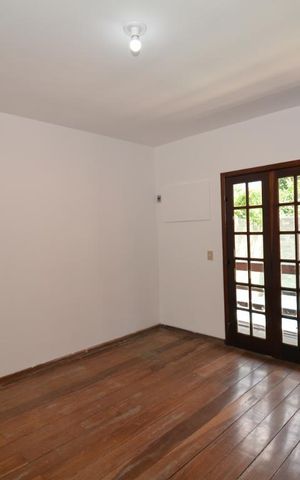 Casa à venda com 315m², 4 quartos e 1 vagaQuarto 3