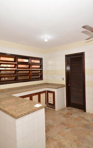 Casa à venda com 315m², 4 quartos e 1 vagaCozinha