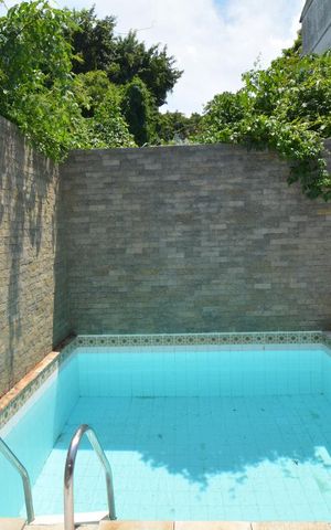 Casa à venda com 315m², 4 quartos e 1 vagaPiscina