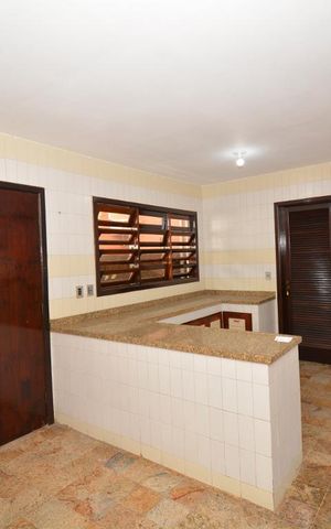 Casa à venda com 315m², 4 quartos e 1 vagaCozinha
