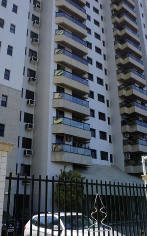 Apartamento para alugar com 99m², 3 quartos e 2 vagasFachada