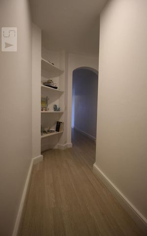 Apartamento para alugar com 200m², 4 quartos e 2 vagasCorredor