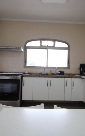 Apartamento para alugar com 200m², 4 quartos e 2 vagasCozinha