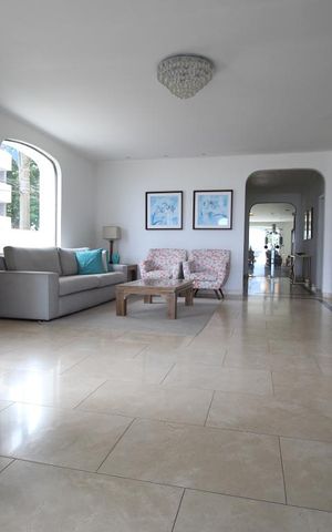 Apartamento para alugar com 200m², 4 quartos e 2 vagasÁrea comum