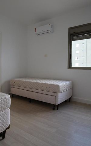 Apartamento para alugar com 200m², 4 quartos e 2 vagasQuarto