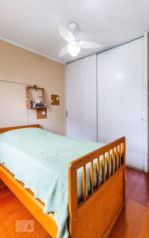 Casa à venda com 168m², 3 quartos e 3 vagas Casa à venda com 168m², 3 quartos e 3 vagasQuarto 1