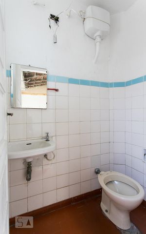 Casa à venda com 108m², 2 quartos e 1 vagaBanheiro de Serviço