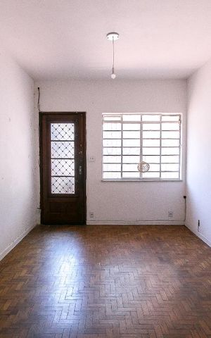 Casa à venda com 108m², 2 quartos e 1 vagaSala