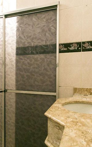 Casa à venda com 108m², 2 quartos e 1 vagaBanheiro